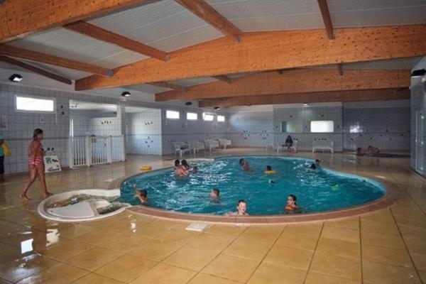 Anne Marie Vous Accueilles Dans Son Logement Familiale Pour 6 Personnes 3 Chambres Confortable Proche D Europa Park A Boofzheim Dans Camping 3 Etoiles Exterior foto